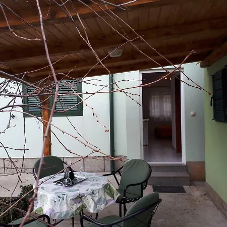 Διαμέρισμα Seaside For 2 P *